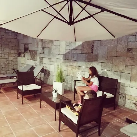 Casa Angelita Terraza Con Horreo Y Barbacoa Holiday home Poio